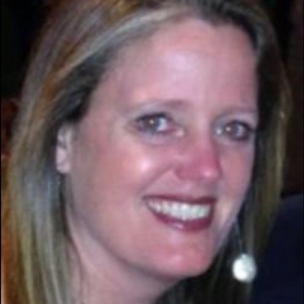 🥇POSH AMBASSADOR Leila🏅